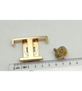 Çanta Aksesuar 5.5x3.5 Cm Light Gold T Model Kilit