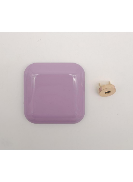 Çanta Aksesuar 7 cm Kare Akrilikli Lila Renk Light Gold Mıknatıslı Kilit Çanta Aksesuar 7 cm Kare Akrilikli Lila Renk Light Gold Mıknatıslı Kilit