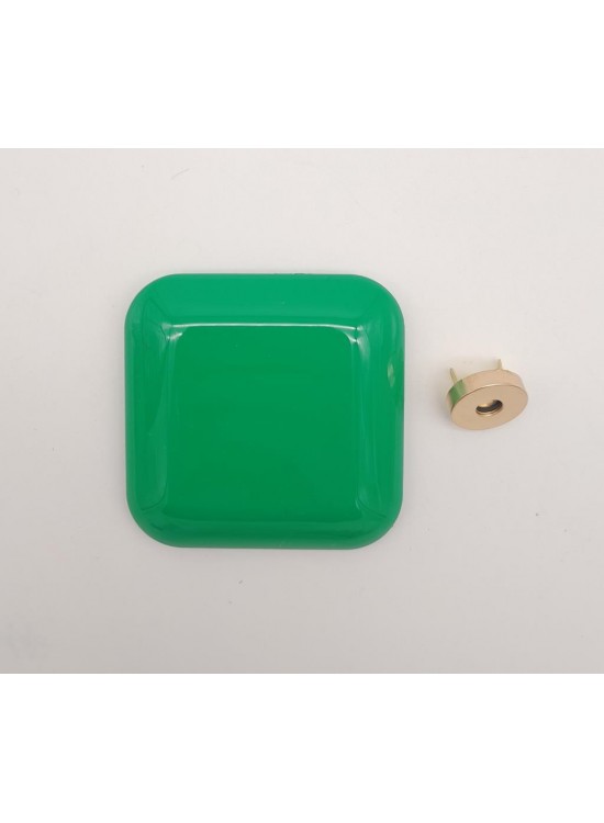Çanta Aksesuar 7 cm Kare Akrilikli Yeşil Renk Light Gold Mıknatıslı Kilit Çanta Aksesuar 7 cm Kare Akrilikli Yeşil Renk Light Gold Mıknatıslı Kilit