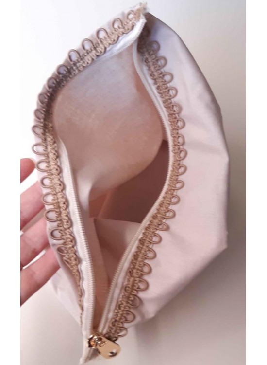 Çanta Aksesuar Bej 28X28 Cm, Dikilmiş Halde, Fermuarlı Astar Çanta Aksesuar Bej 28X28 Cm, Dikilmiş Halde, Fermuarlı Astar