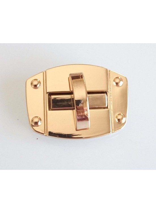 Çanta Aksesuar Büyük Boy Light Gold Renk Vidalı Kilit No:29 Çanta Aksesuar Büyük Boy Light Gold Renk Vidalı Kilit No:29