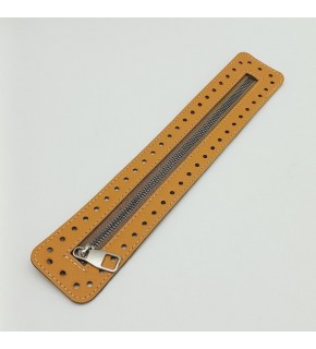 Çanta Aksesuar Derili Fermuar Yeni Model Hardal 30 Cm Gümüş Metalli