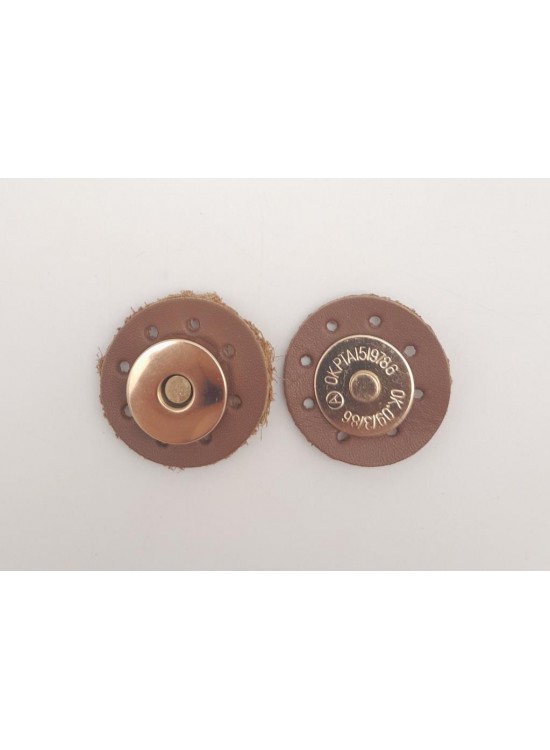 Çanta Aksesuar Gerçek Derili Mıknatıslı Çıtçıt Sütlü Kahve Renk Light Gold Metalli Çanta Aksesuar Gerçek Derili Mıknatıslı Çıtçıt Sütlü Kahve Renk Light Gold Metalli