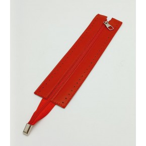 Çanta Aksesuar Kırmızı Renk 28 Cm Derili Fermuar Gümüş Metalli