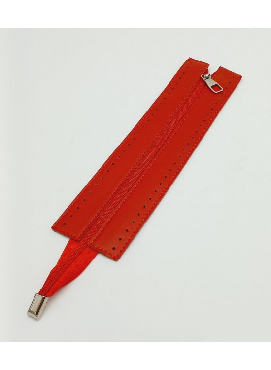 Çanta Aksesuar Kırmızı Renk 28 Cm Derili Fermuar Gümüş Metalli