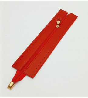 Çanta Aksesuar Kırmızı Renk 28 Cm Derili Fermuar Light Gold Metalli