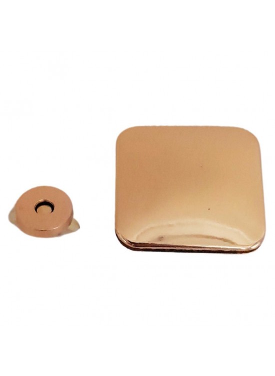 Çanta Aksesuar Light Gold Renk 5x4.5 cm Mıknatıslı Kilit Çanta Aksesuar Light Gold Renk 5x4.5 cm Mıknatıslı Kilit