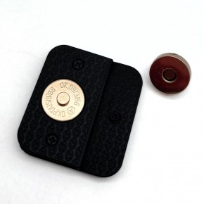 Çanta Aksesuar Siyah Renk  5x4.5 cm Mıknatıslı Mat  Kilit