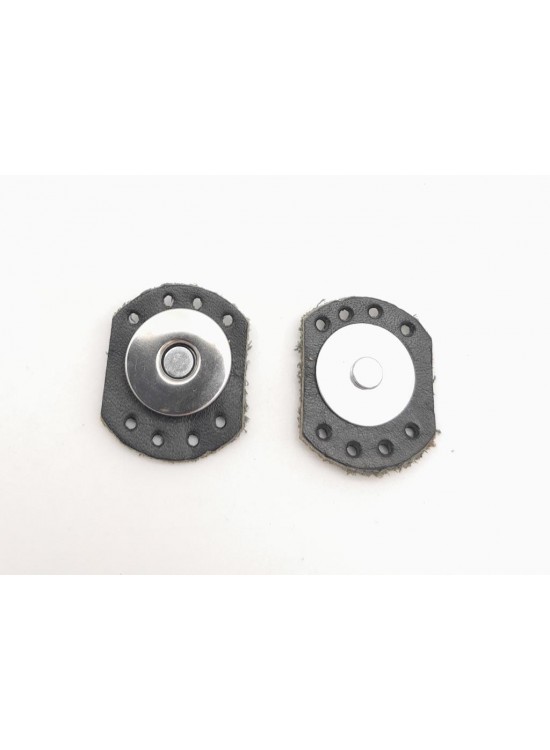 Çanta Aksesuar Siyah Renk Gerçek Derili Oval Kenar Mıknatıslı Çıtçıt Gümüş Metalli Çanta Aksesuar Siyah Renk Gerçek Derili Oval Kenar Mıknatıslı Çıtçıt Gümüş Metalli