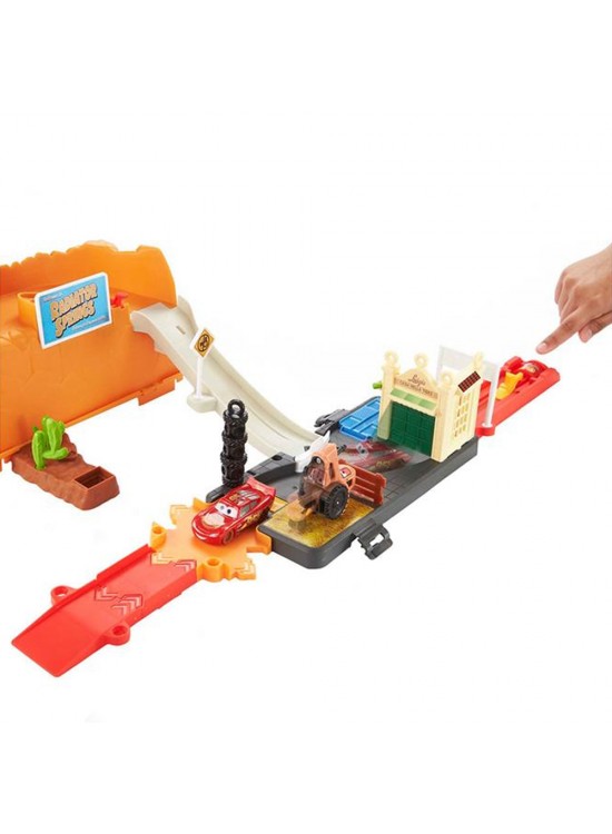 Cars Yarış Heyecanı Oyun Seti HDN02